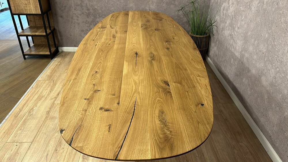 TI.301 | 300x120 cm | Eiken ovaal