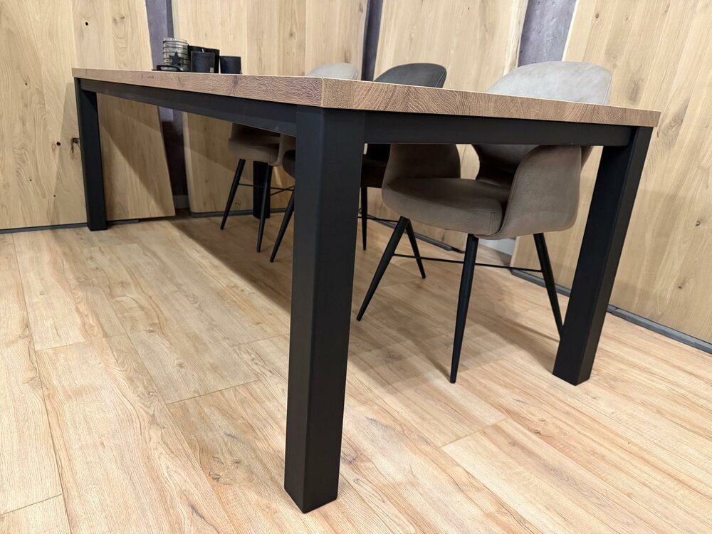 Eettafel Empri