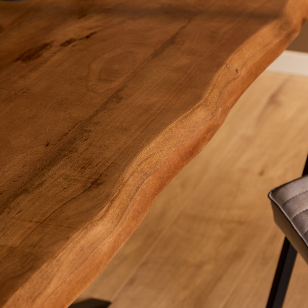 Eetkamertafel Bolton