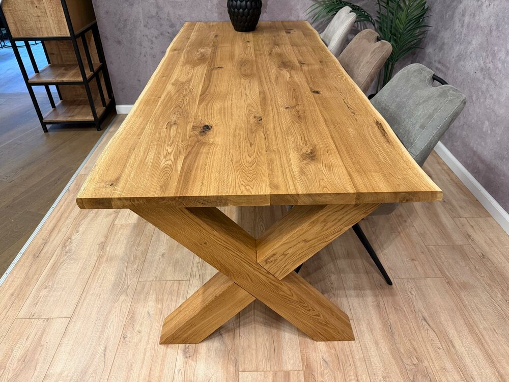 Tisch eiche massiv Holzgestell