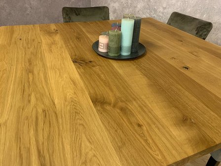 Gevestigde theorie donderdag lijst Vierkante eettafel van hout met spinpoot kopen? - Tafelindustriestyle GmbH